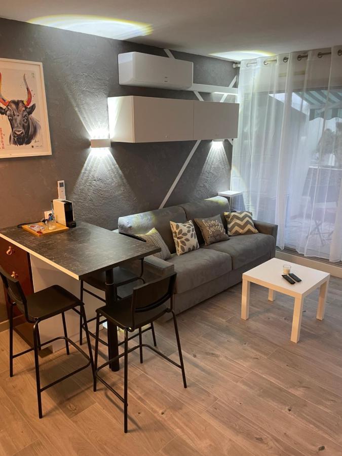 Superbe Studio, Terrasse, Piscine, Parking 르그로뒤후아 외부 사진